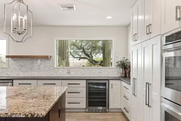 Tucson, AZ 85718,6860 N Moonglow Drive