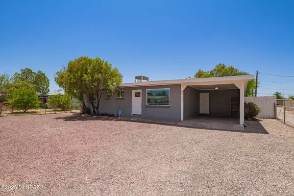 Tucson, AZ 85711,5732 E 23rd Street