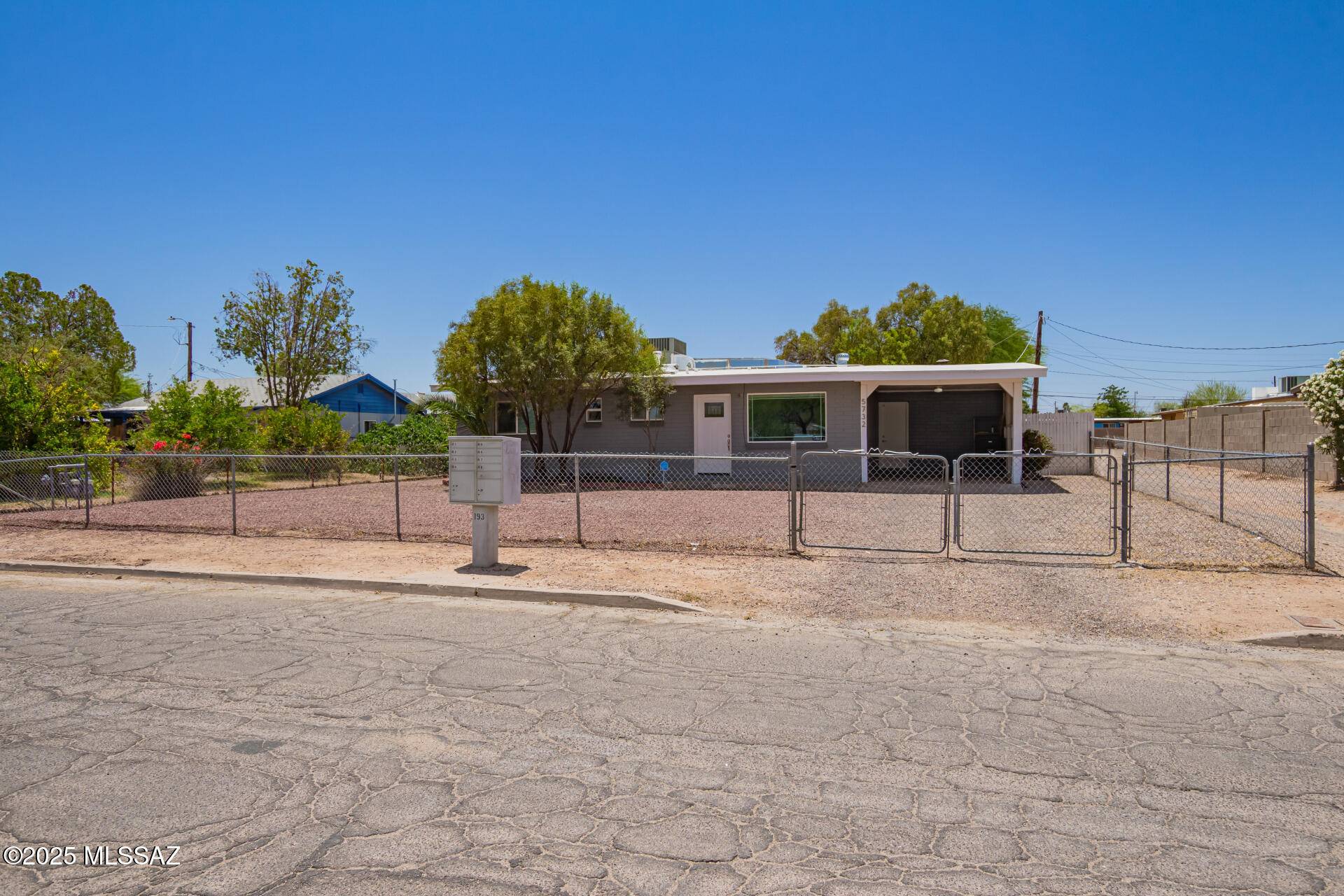 5732 E 23rd Street, Tucson, AZ 85711