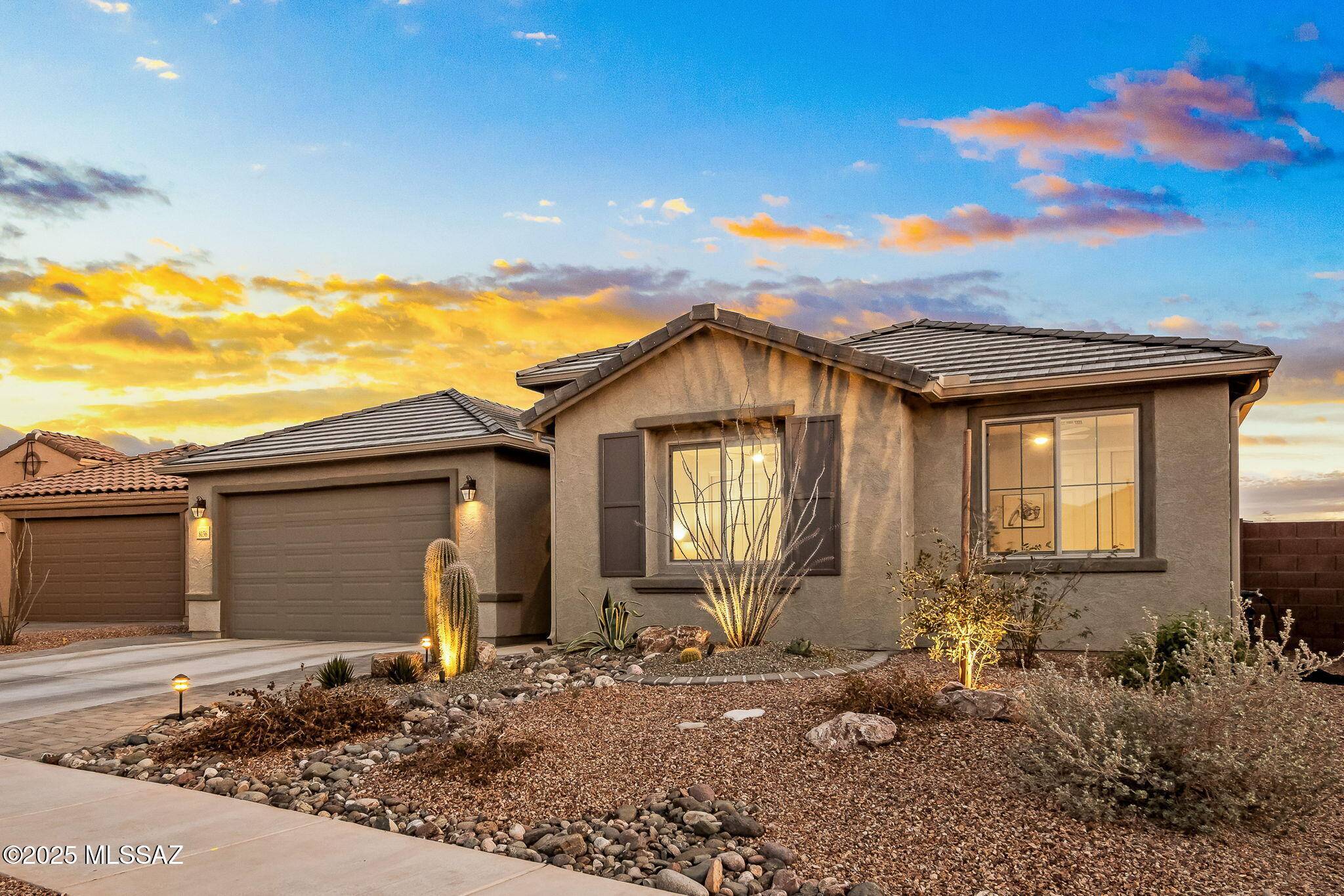 8156 S Expedition Drive, Tucson, AZ 85747
