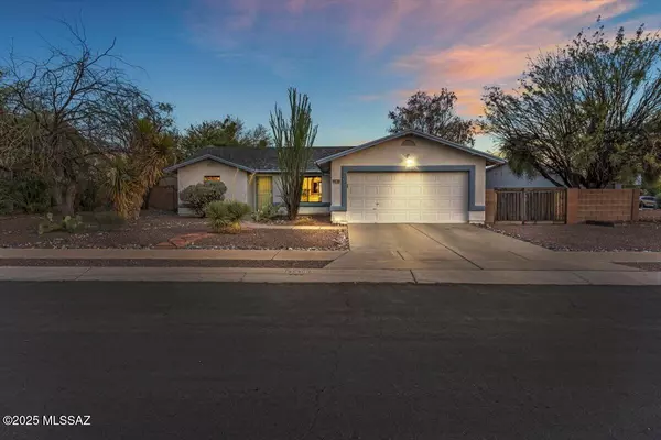 9530 E Caldwell Drive, Tucson, AZ 85747