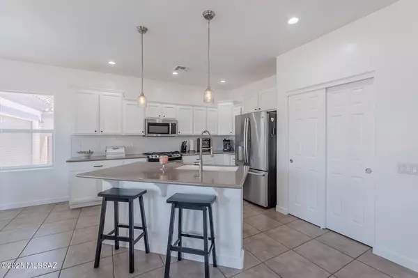 Tucson, AZ 85747,10567 E Desert Drifter Place