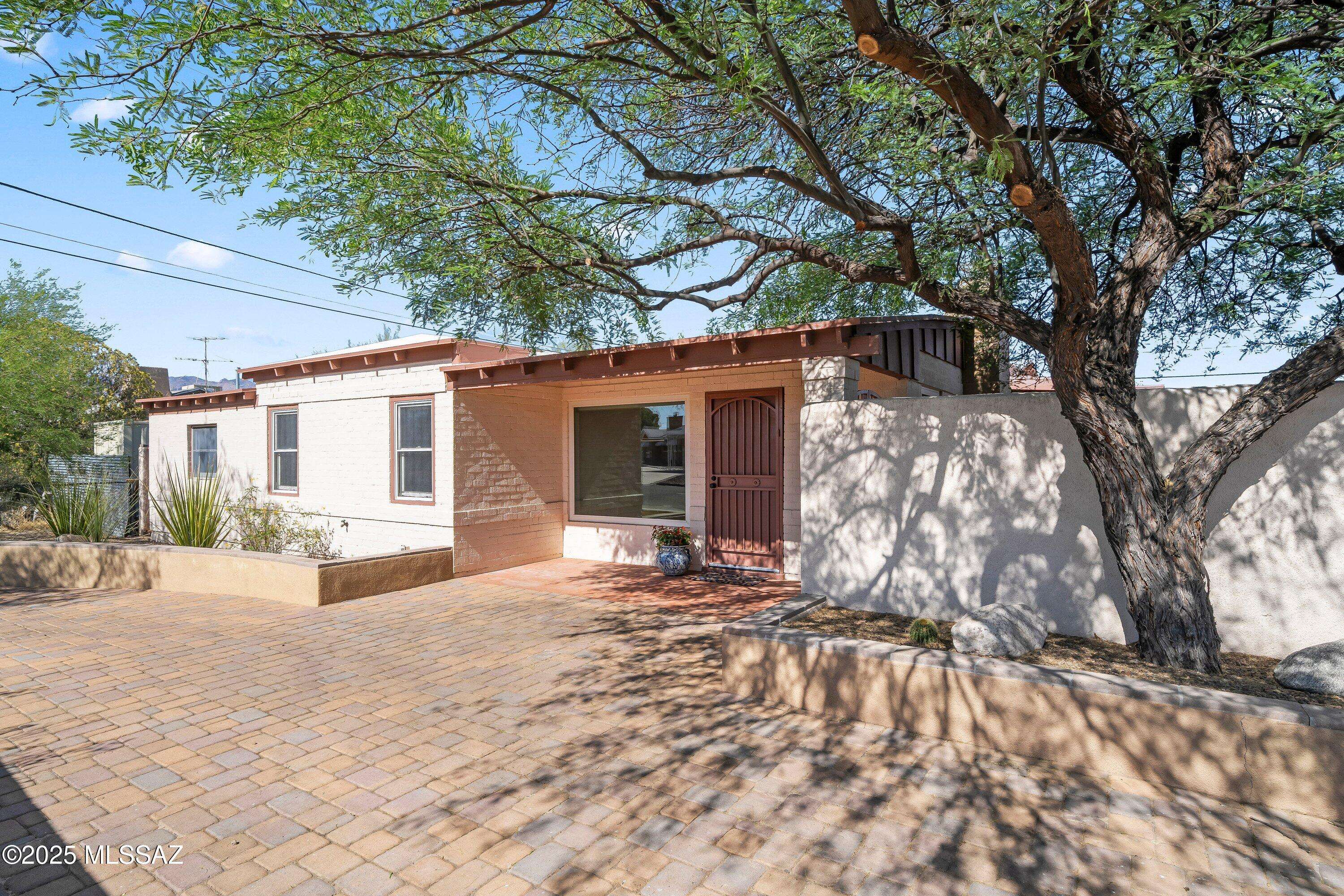 Tucson, AZ 85719,2302 N Norton Avenue