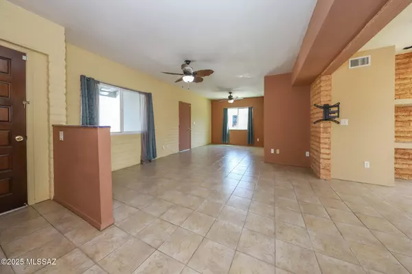 Green Valley, AZ 85614,1641 S San Carla