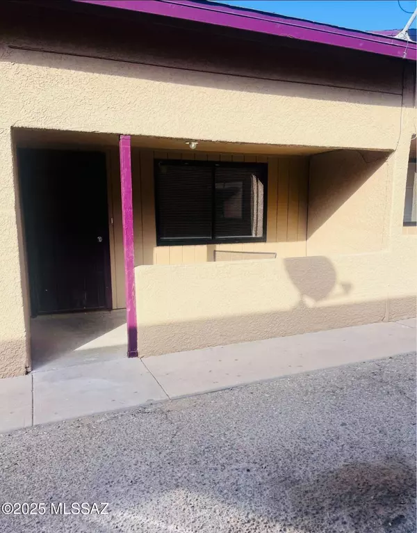 5737 S Morris Boulevard, Tucson, AZ 85706