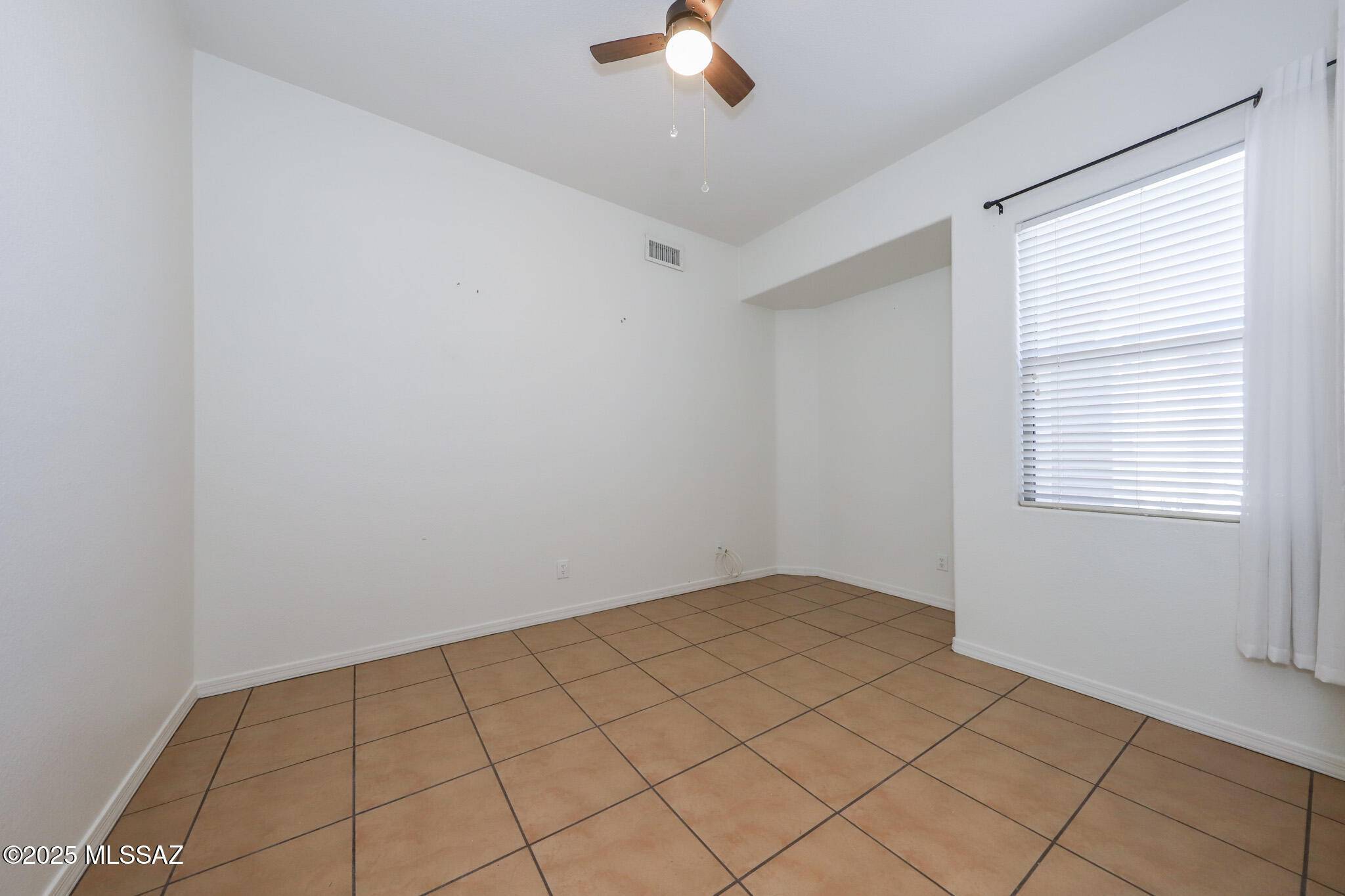14085 E Copper Mesa Court, Vail, AZ 85641