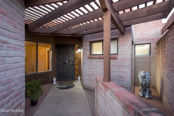 Tucson, AZ 85718,2000 E Campbell Terrace