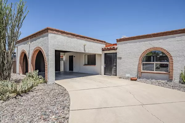 2366 N Camino Mateo, Tucson, AZ 85745