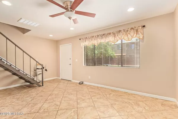 Tucson, AZ 85710,1312 S Avenida Polar  #A6