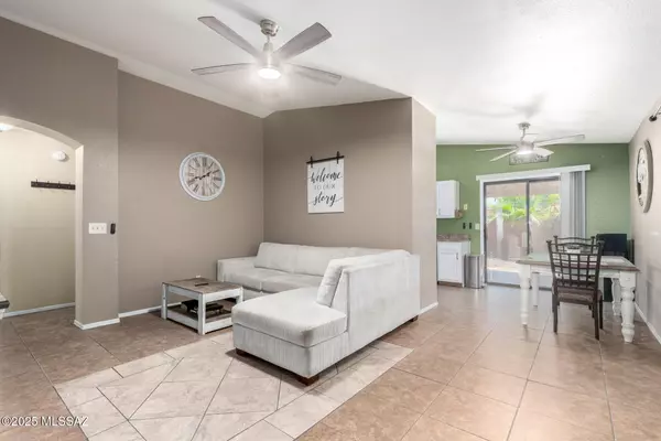 Tucson, AZ 85746,1643 W Houchin Way