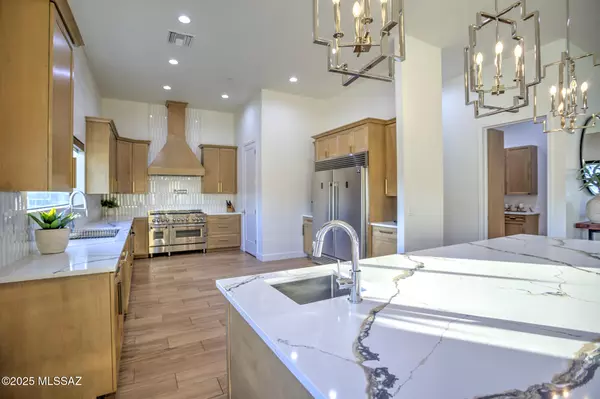 Tucson, AZ 85745,1907 N El Moraga Drive