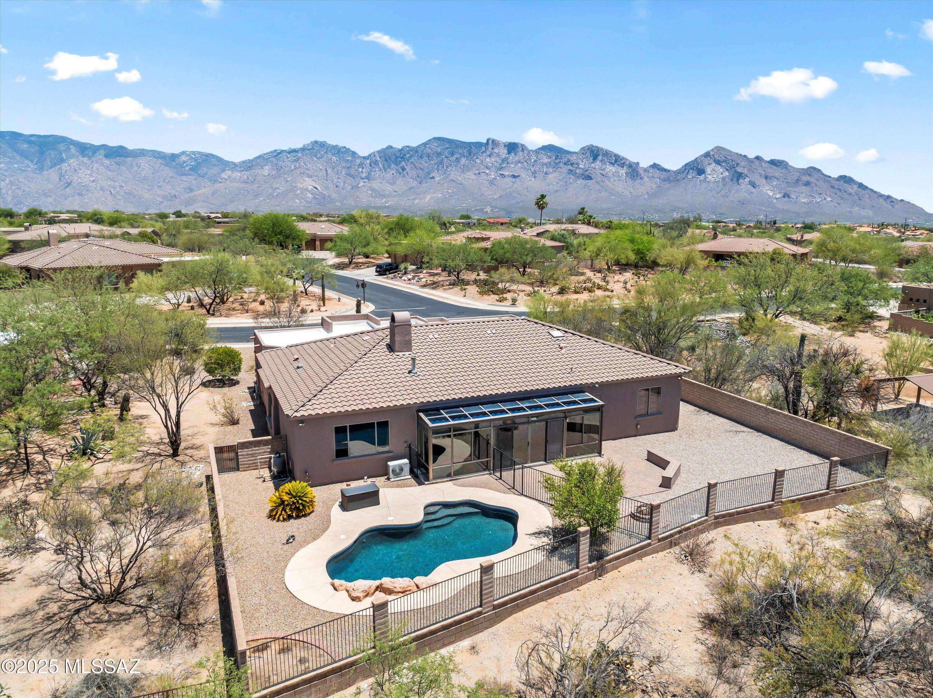 Oro Valley, AZ 85755,12269 N Washbed Drive