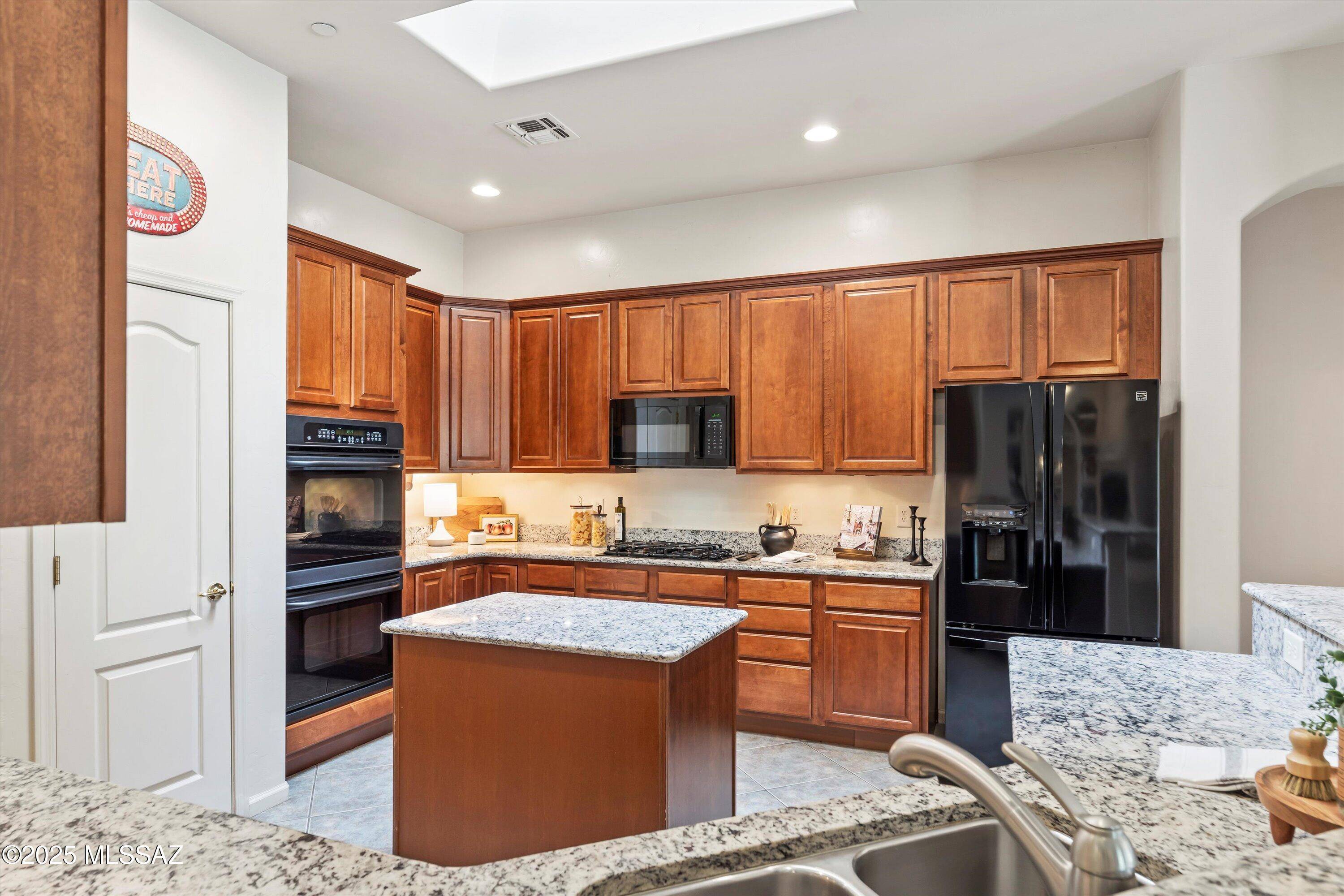 Oro Valley, AZ 85755,12269 N Washbed Drive