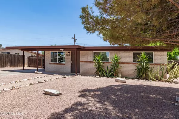 8500 E Mary Drive, Tucson, AZ 85730