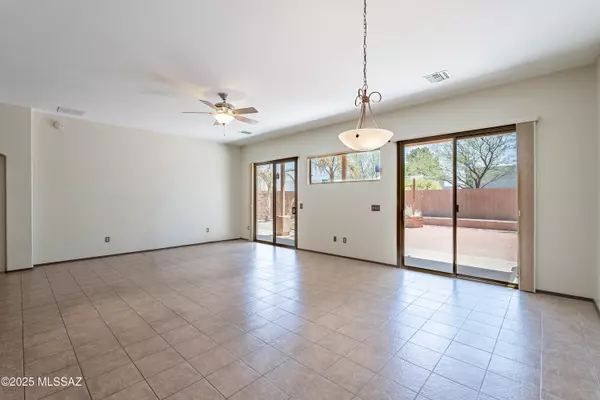 Tucson, AZ 85715,7564 E Truces Place