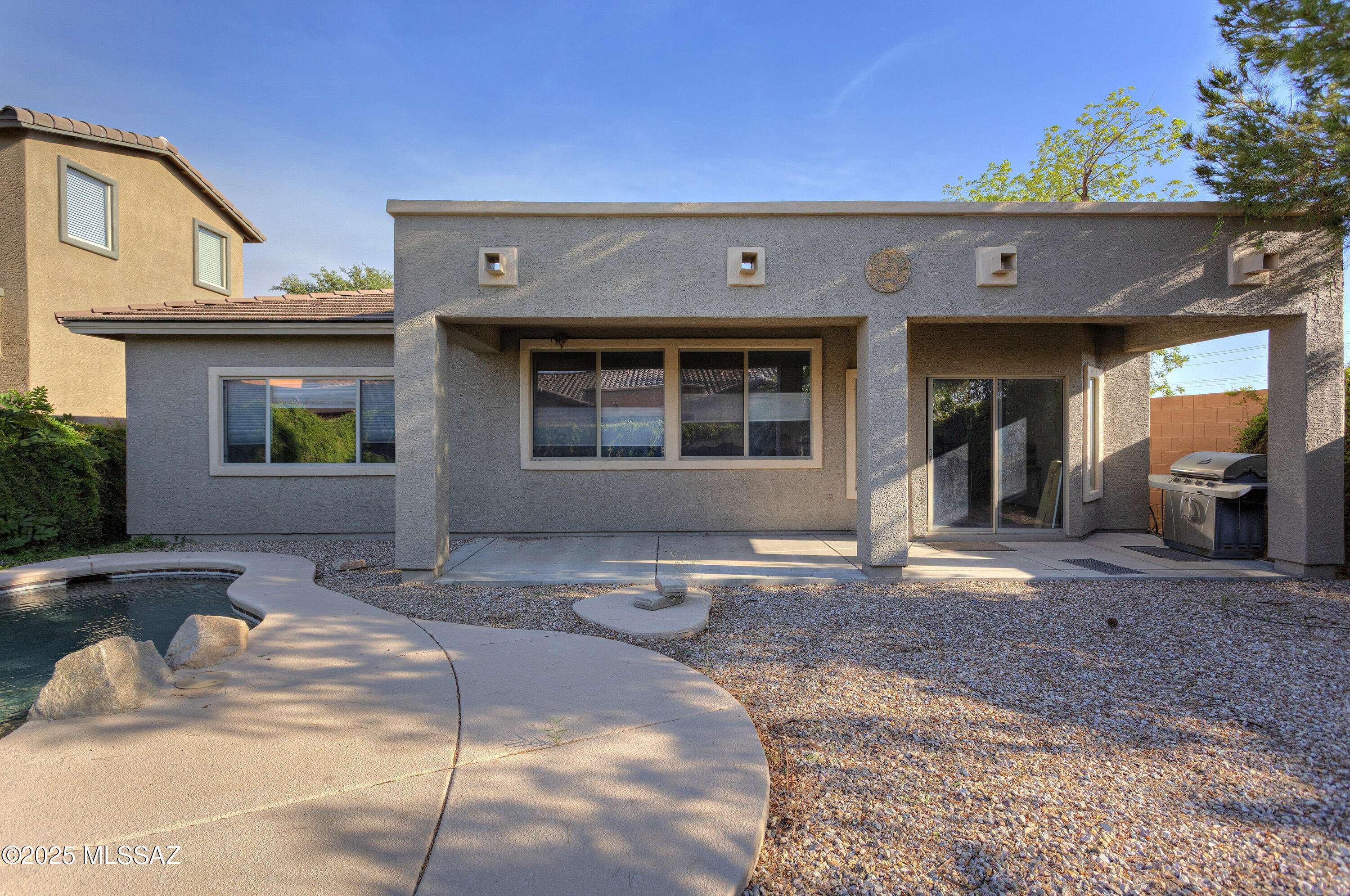 Sahuarita, AZ 85629,817 E Deer Spring Canyon Place