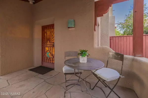 Tucson, AZ 85719,2427 E 1st Street