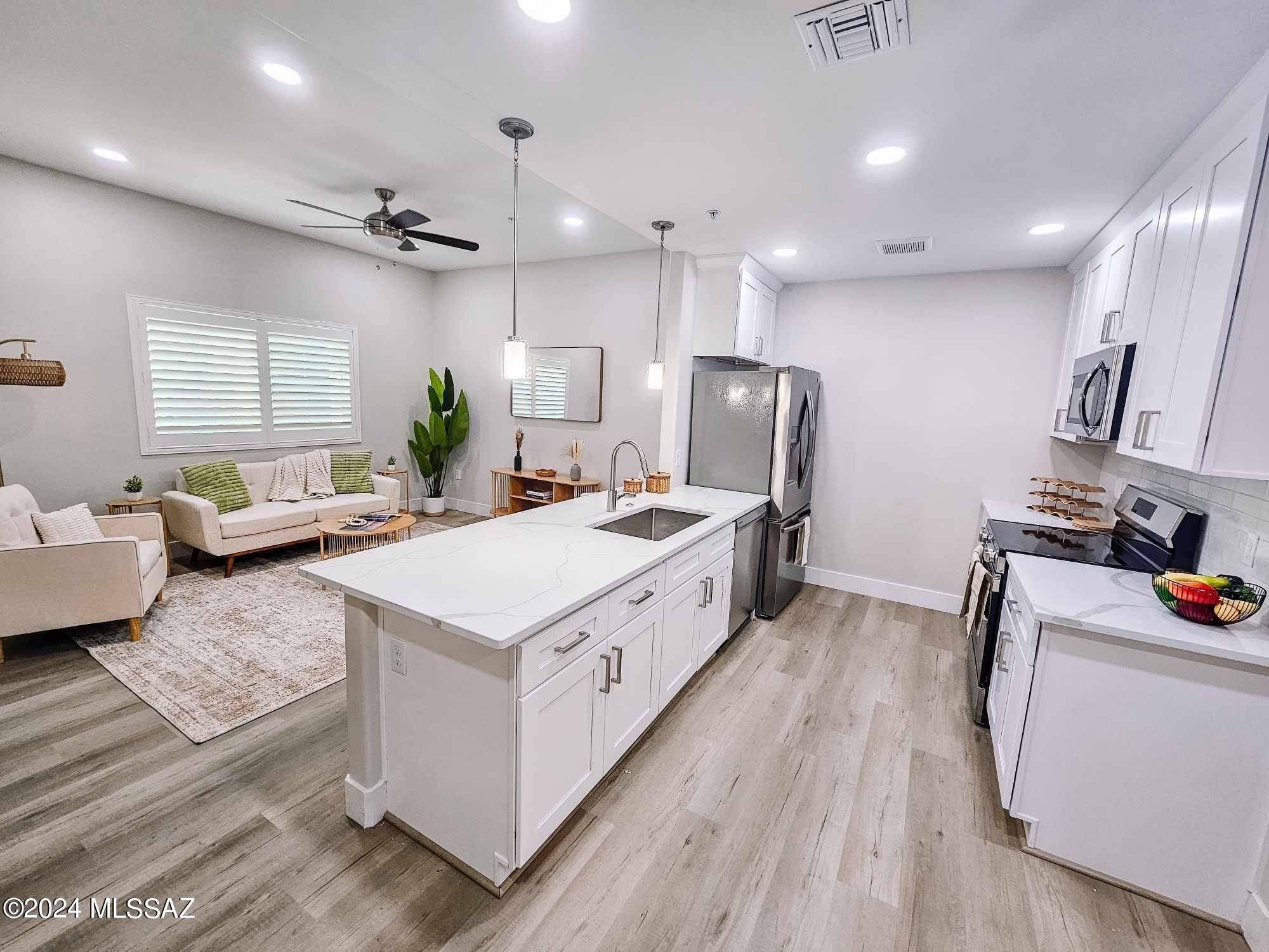 Tucson, AZ 85718,2030 E River Road #UNIT 101