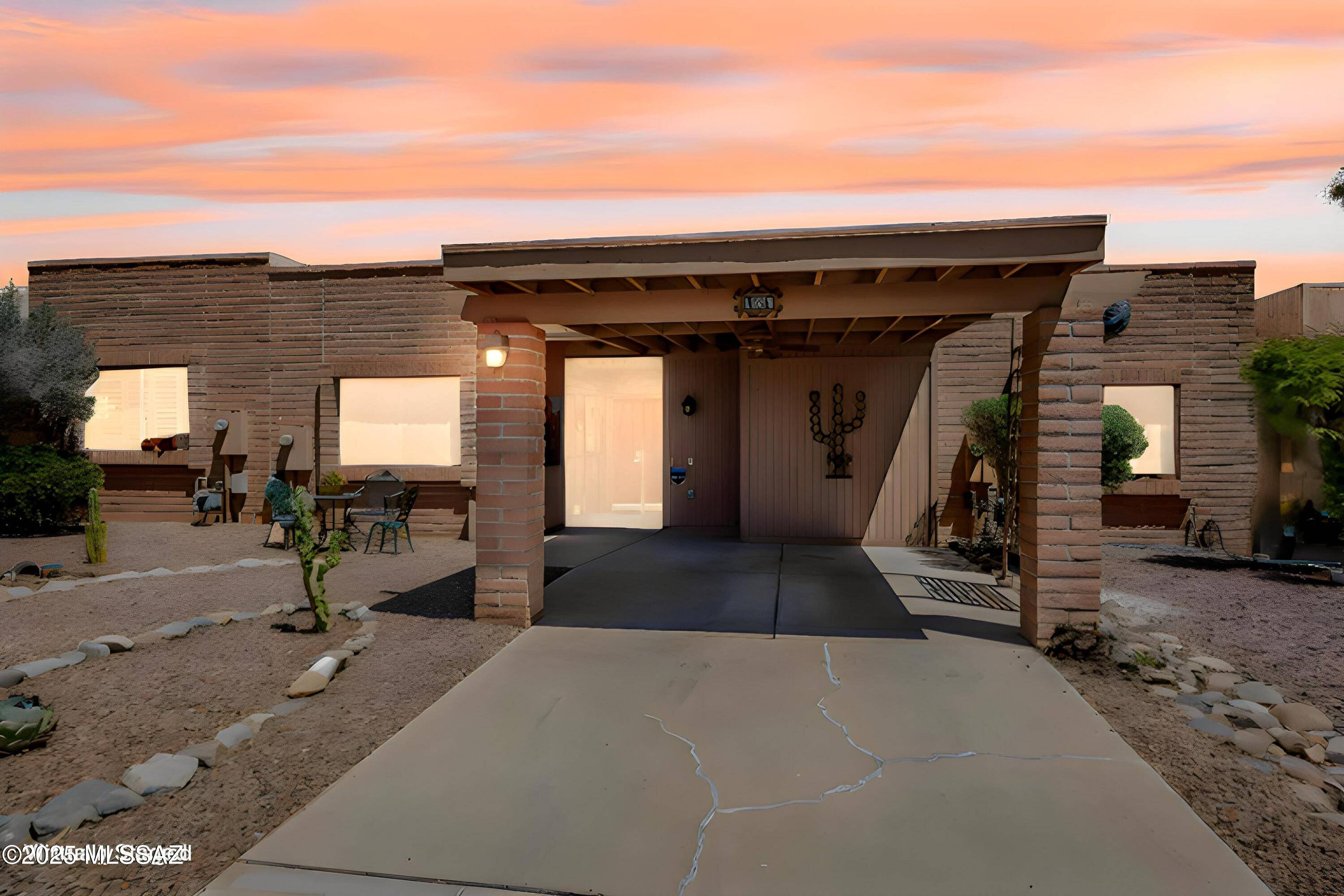 1520 W Via Del Jarrito, Green Valley, AZ 85622