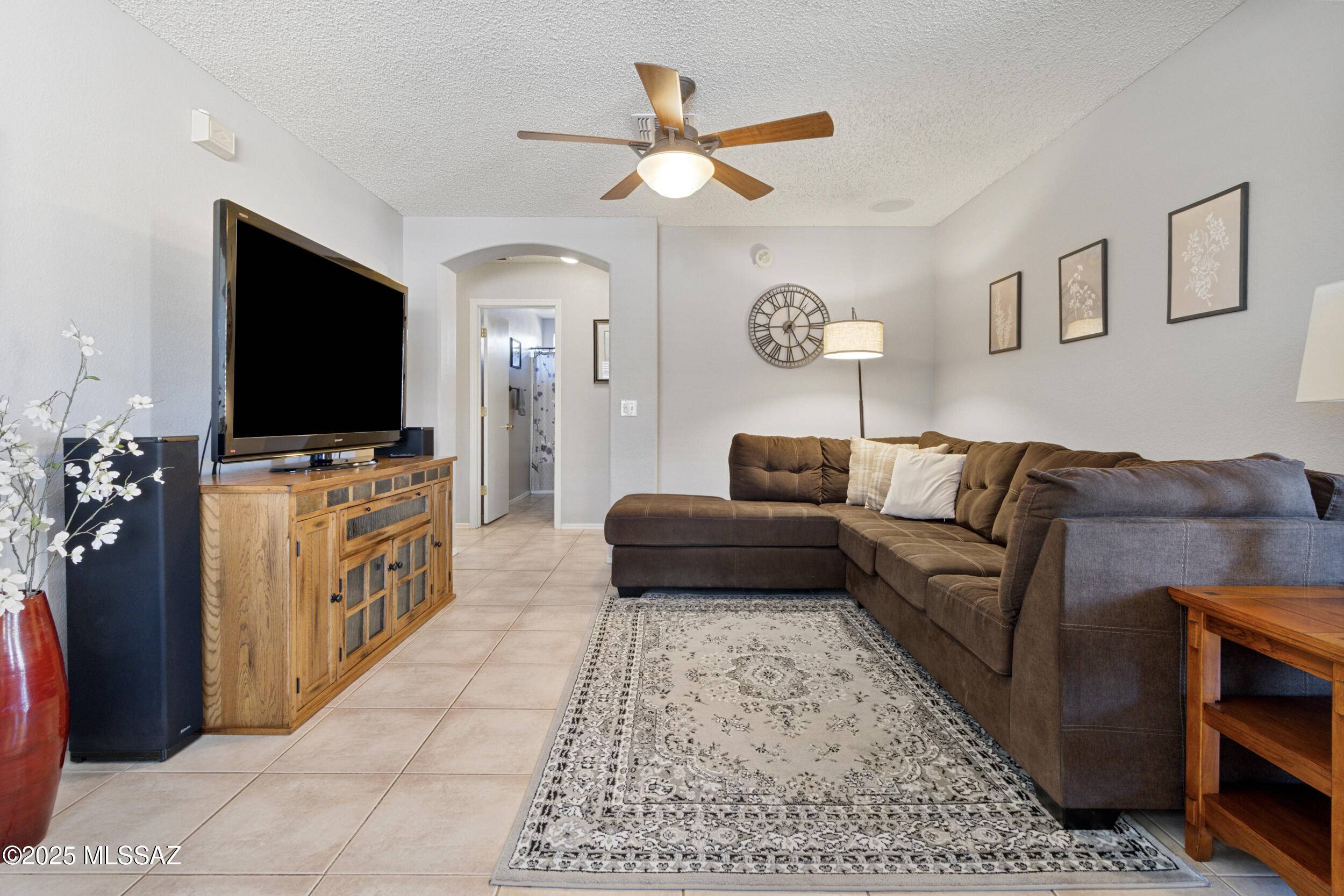 Tucson, AZ 85741,6142 N April Drive