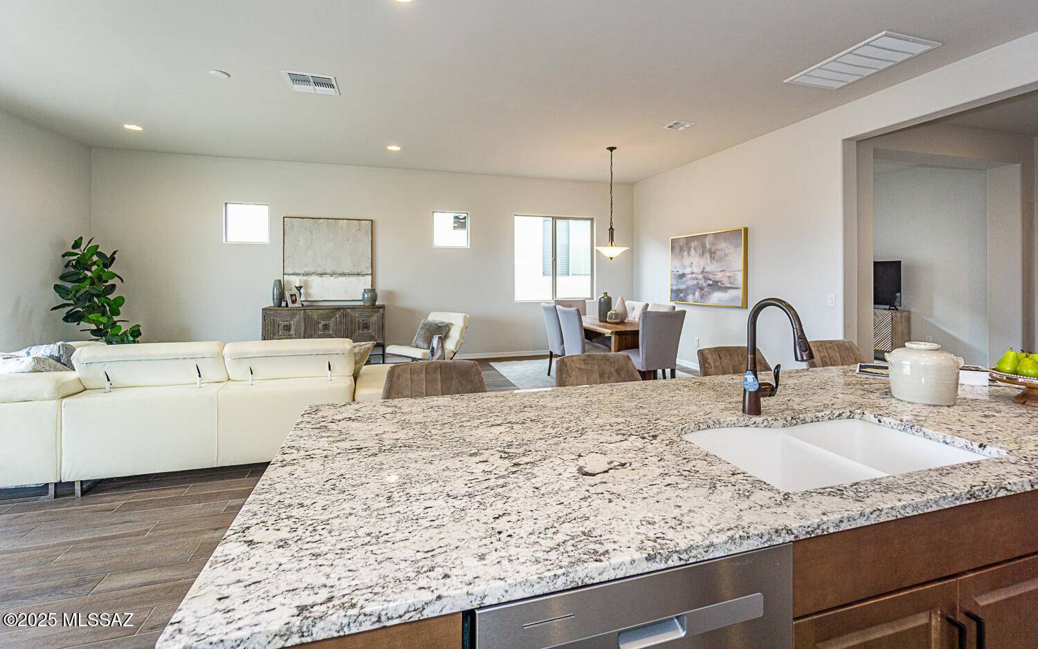 Green Valley, AZ 85614,902 N Astronomer Lane