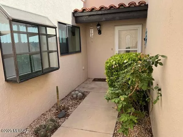 Green Valley, AZ 85614,780 W Calle De Emilia