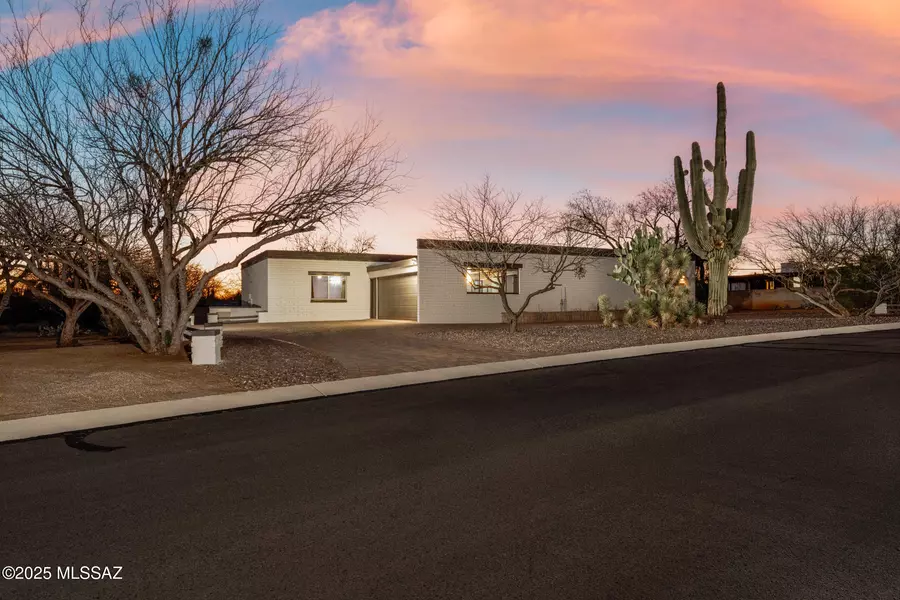 3339 N Calle Poco, Tucson, AZ 85750