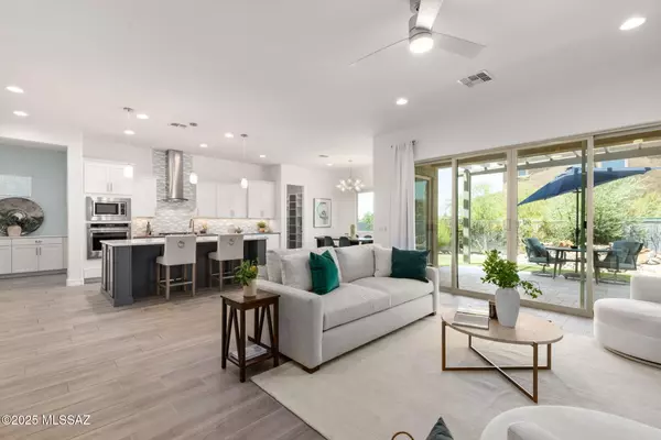 Oro Valley, AZ 85737,11873 N Silver Desert Drive