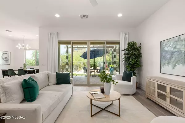 Oro Valley, AZ 85737,11873 N Silver Desert Drive