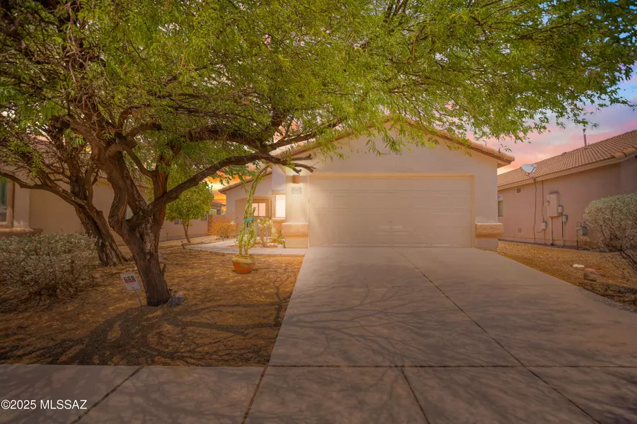 6666 W Winter Valley Way, Tucson, AZ 85757