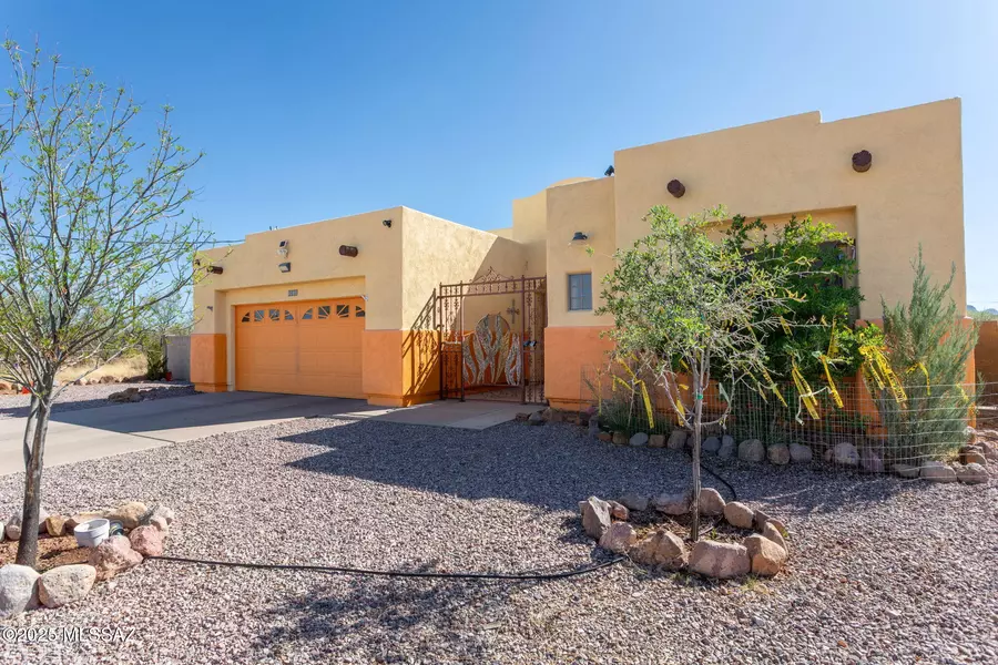 1418 Calle Monclova, Rio Rico, AZ 85648