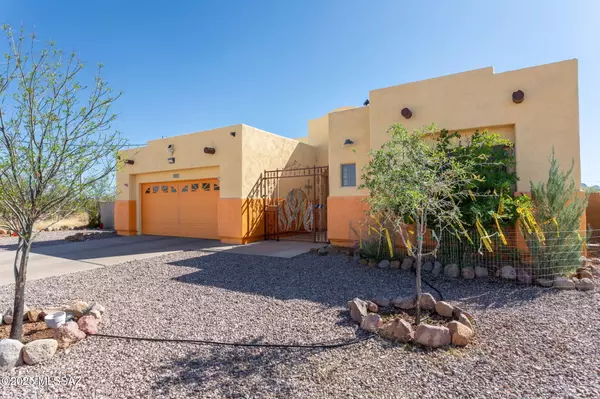 1418 Calle Monclova,  Rio Rico,  AZ 85648