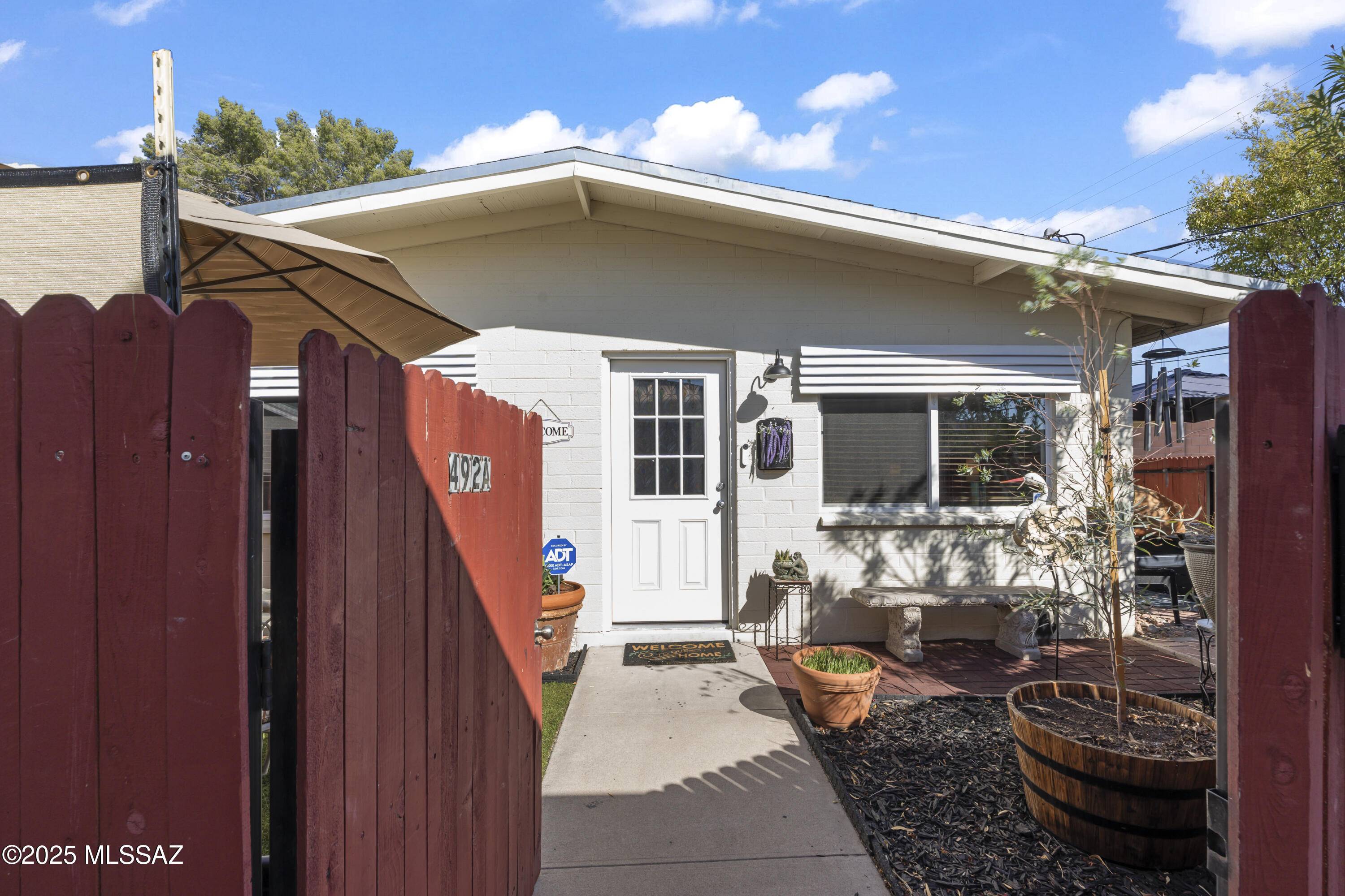 492 N Silverbell Road #Unit #A, Tucson, AZ 85745