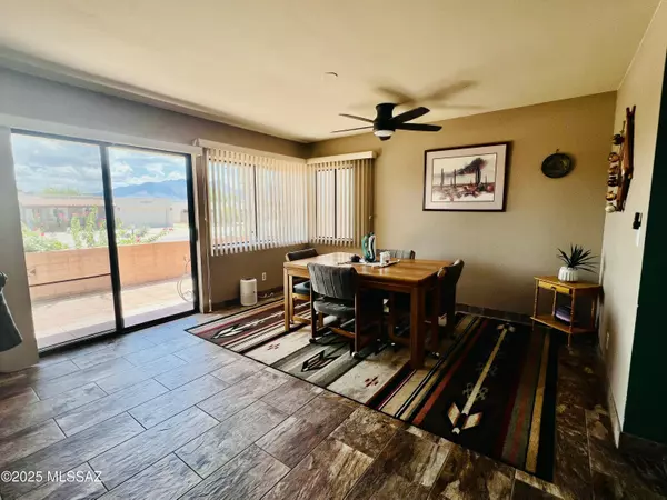 2052 S Santa Carla Dr, Green Valley, AZ 85614