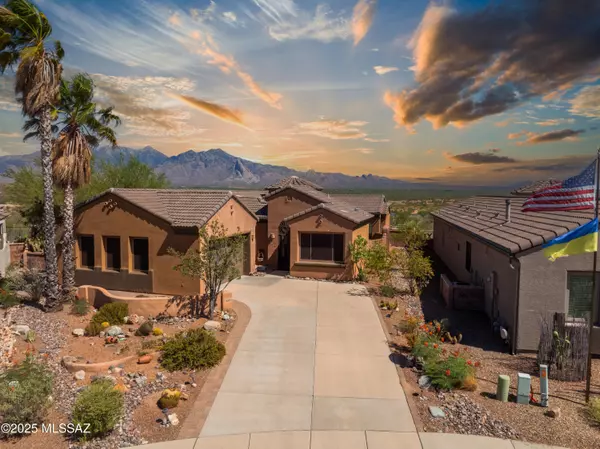 1661 W Acacia Bluffs Drive, Green Valley, AZ 85622