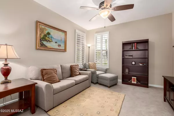 Green Valley, AZ 85614,2464 E Canyon Crossing Drive