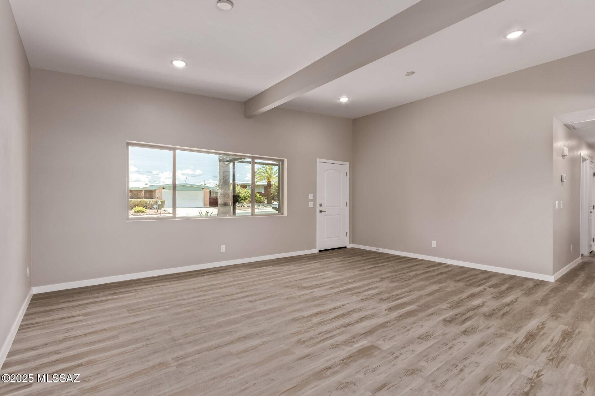 Tucson, AZ 85710,8431 E Shiloh Street