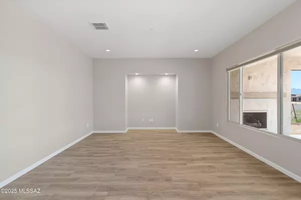 Oracle, AZ 85623,61935 E Skyview Way