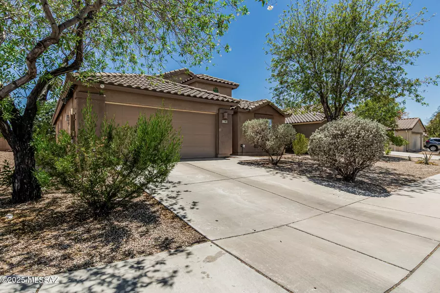 11483 W Magic Song Street, Marana, AZ 85658