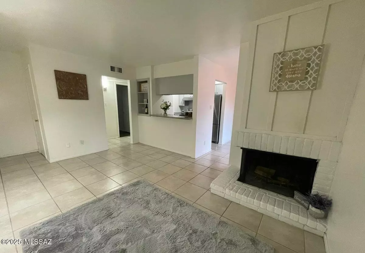 Tucson, AZ 85712,1600 N Wilmot Road #UNIT 258