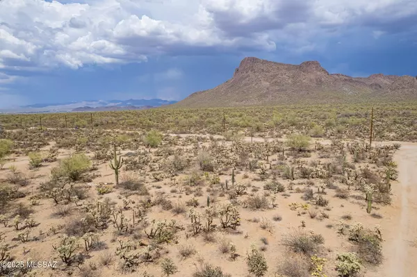 7305 N Van Ark Road #5, Tucson, AZ 85743