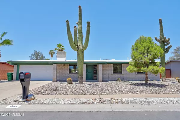 7885 N Jensen Drive, Tucson, AZ 85741