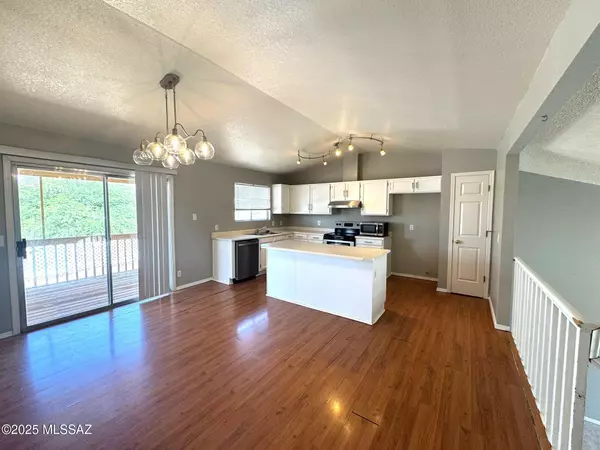 Tucson, AZ 85742,9289 N Hampshire Drive