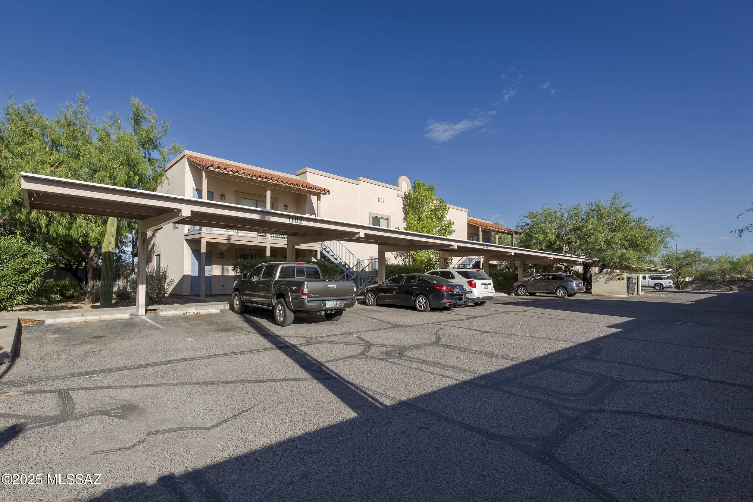 1102 E Halcyon Road, Tucson, AZ 85719