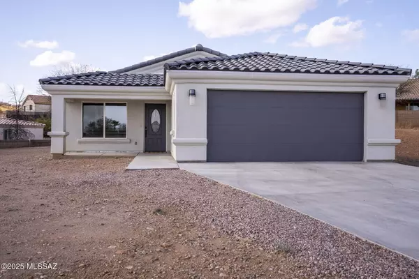 464 Tapiz Corte, Rio Rico, AZ 85648