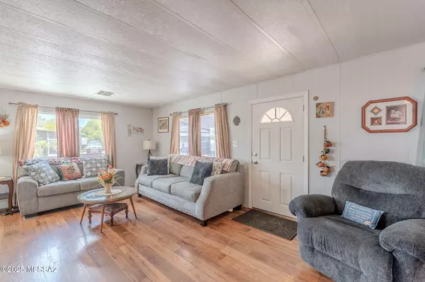 Tucson, AZ 85713,5541 W Tumbling F Street