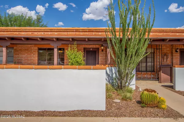 235 S Paseo Quinta  #APT B, Green Valley, AZ 85614