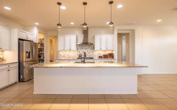 9950 E Camelback Trail, Tucson, AZ 85747