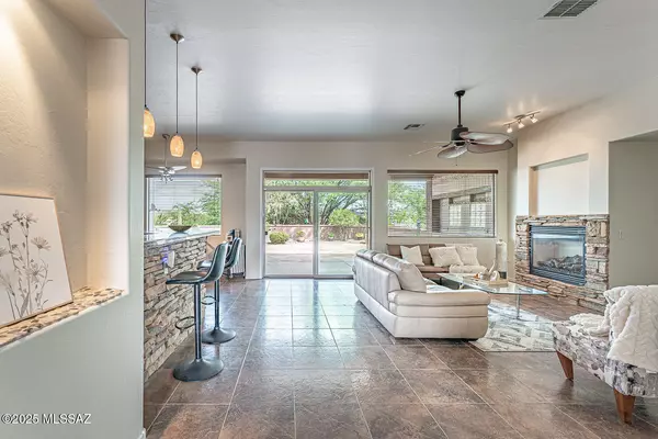 Green Valley, AZ 85622,2048 W Cactus Run Drive