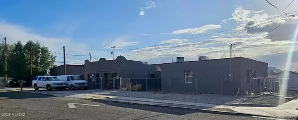 Tucson, AZ 85713,1704 S 7th Avenue